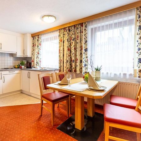 Hotel Garni Tyola Ischgl Extérieur photo