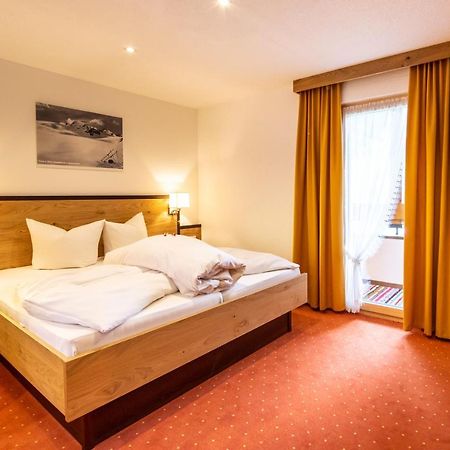 Hotel Garni Tyola Ischgl Extérieur photo