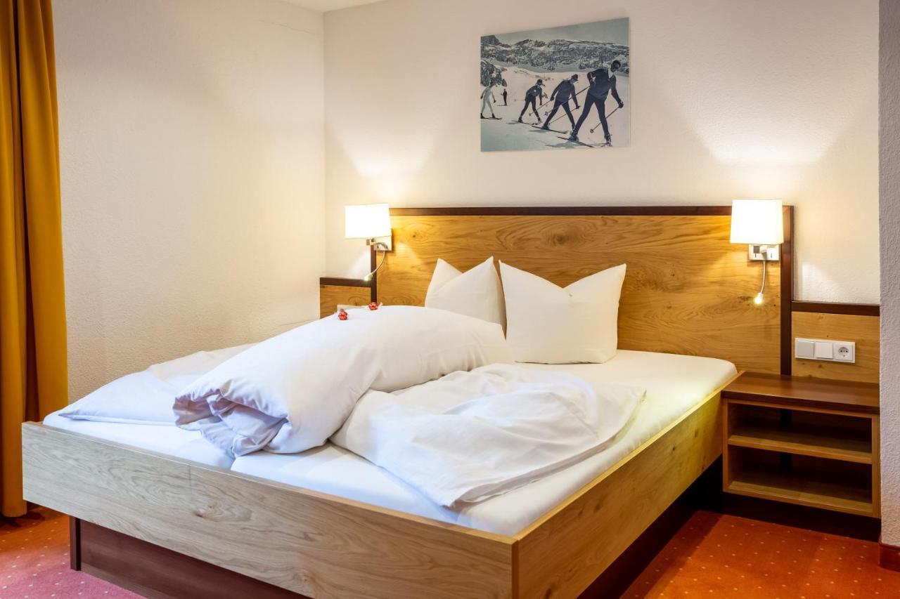 Hotel Garni Tyola Ischgl Extérieur photo